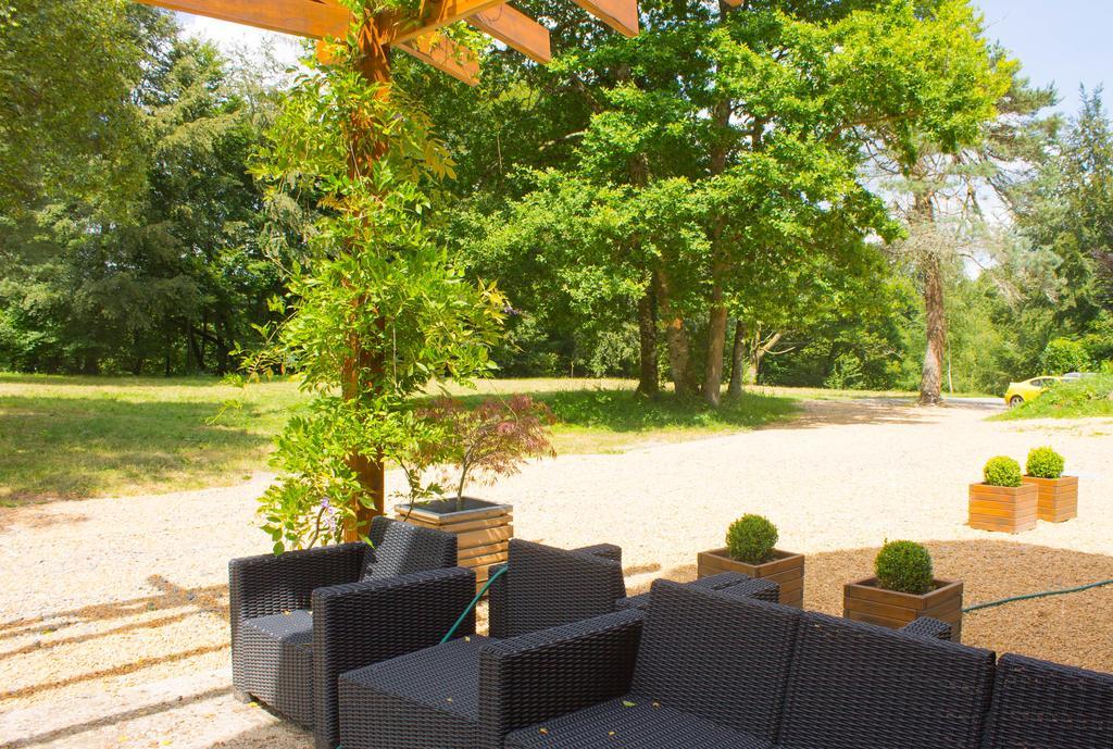 Les Chenes Hotel Saint-Léger-la Montagne Екстериор снимка